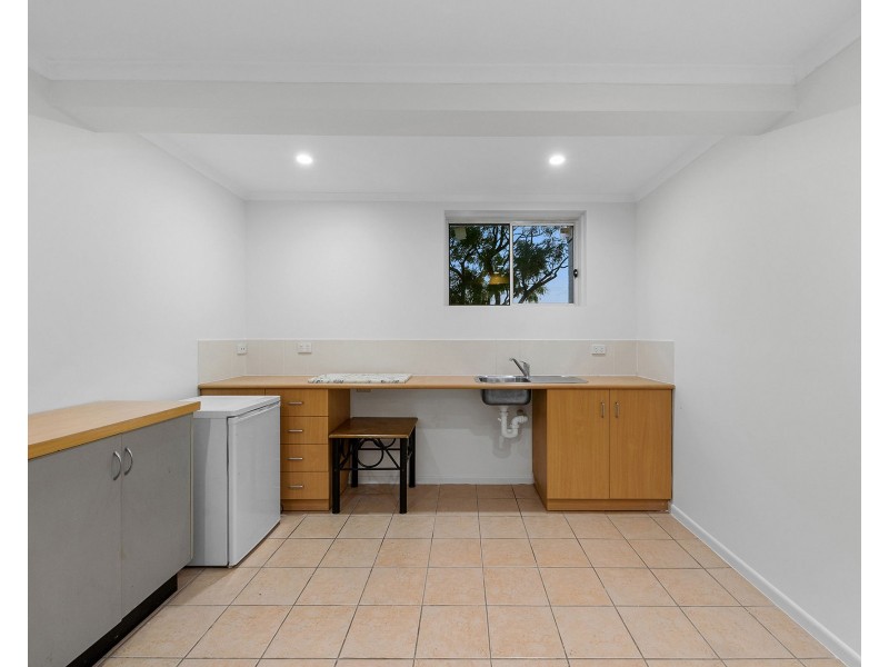 84 Garrett Street, Murarrie QLD 4172