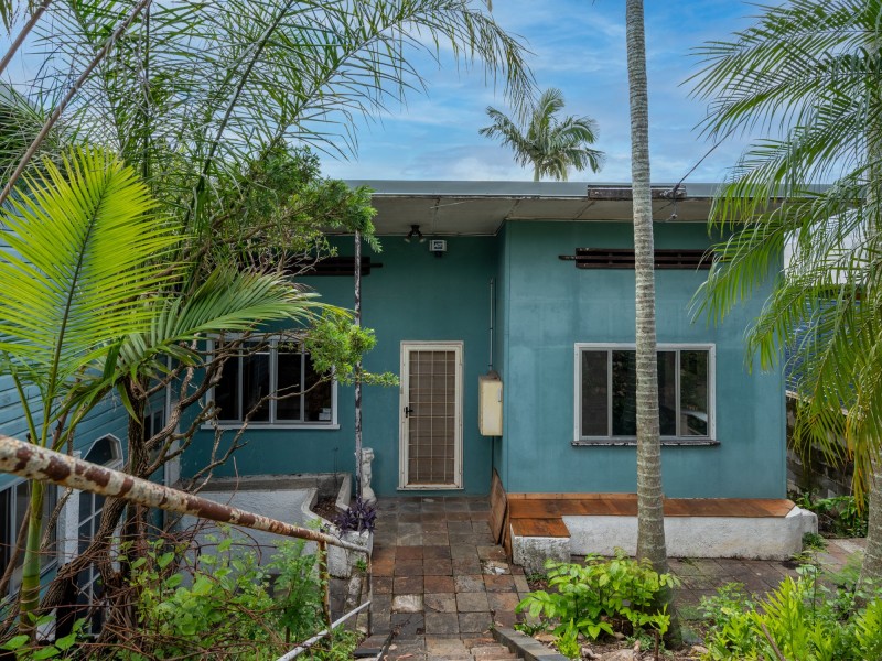 24 McIlwraith Avenue, Balmoral QLD 4171