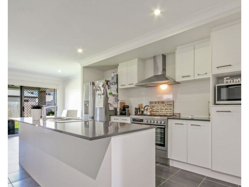 48 Cardwell Circuit, Thornlands QLD 4164