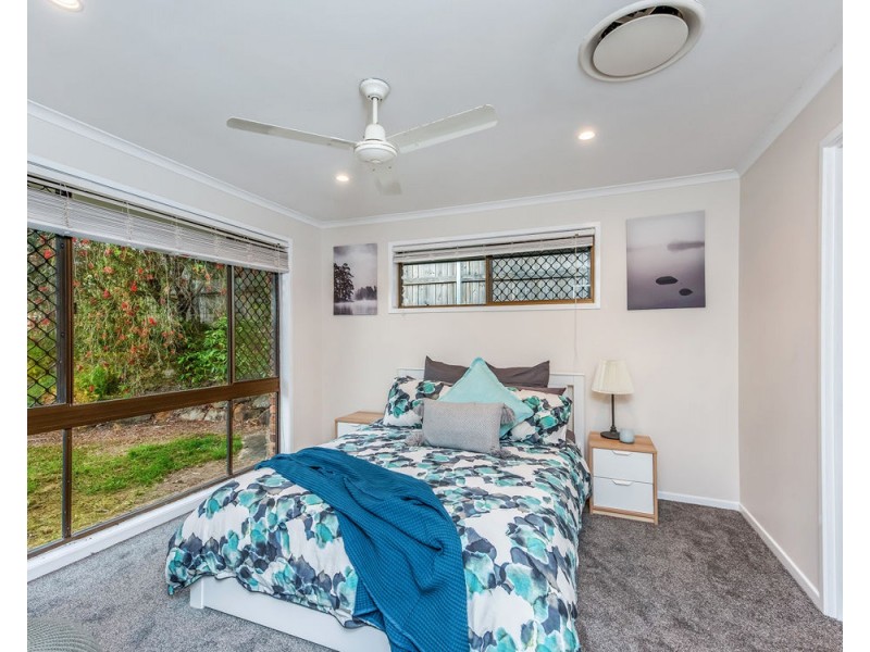 2 Madrid Court, Wishart QLD 4122