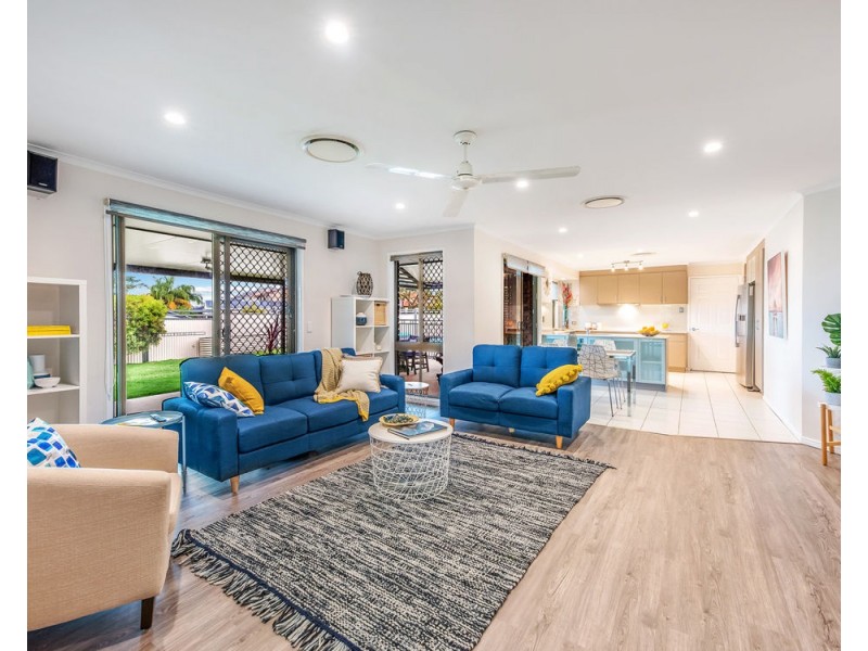 2 Madrid Court, Wishart QLD 4122