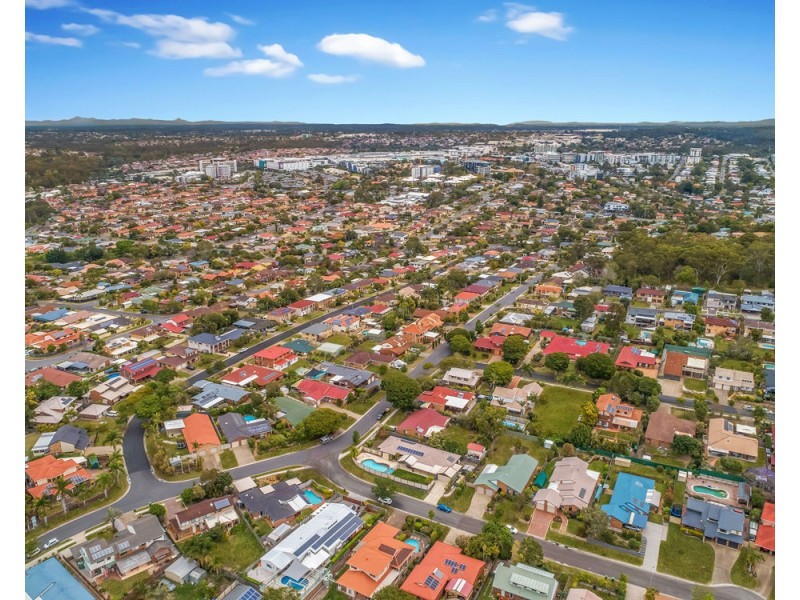 2 Madrid Court, Wishart QLD 4122