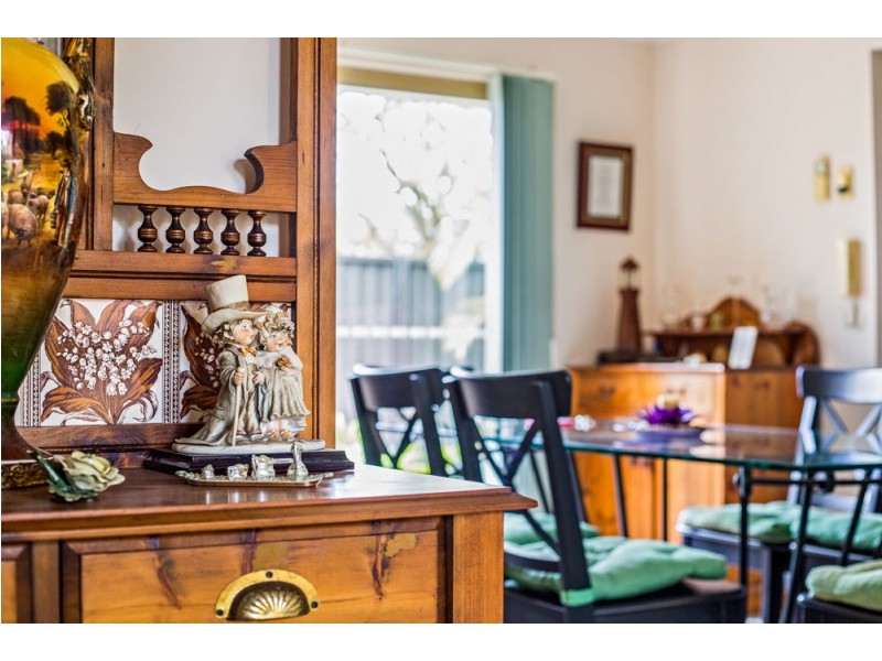 1/2 Corella Place, Runcorn QLD 4113