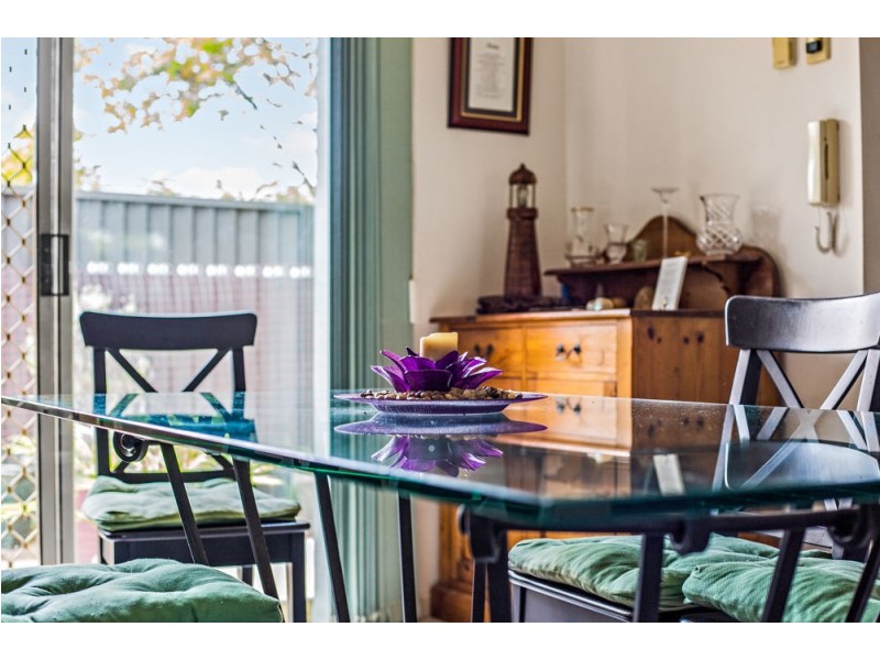 1/2 Corella Place, Runcorn QLD 4113