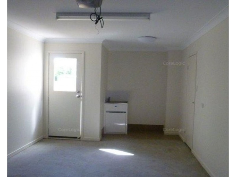 2/87 Emsworth Street, Wynnum QLD 4178