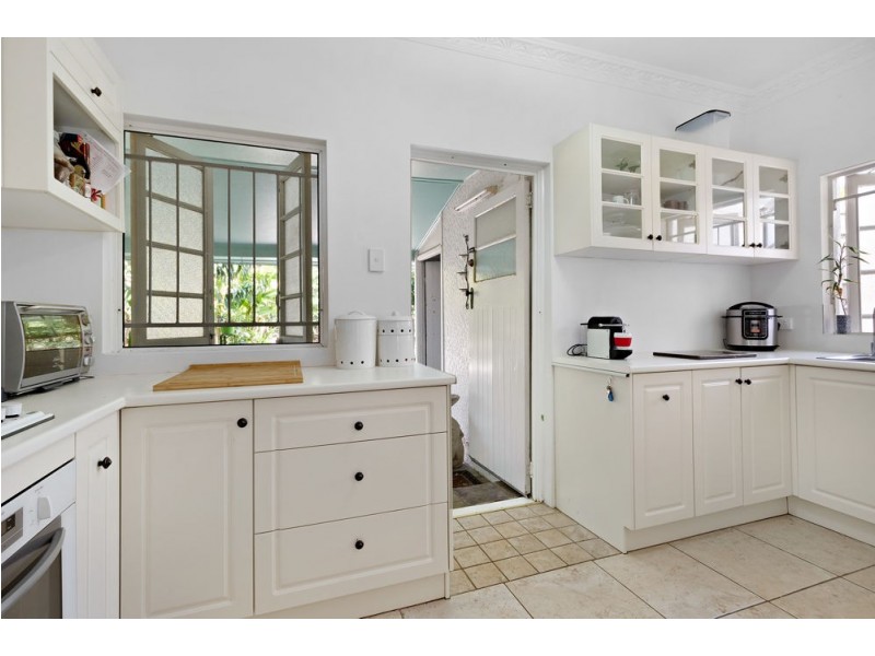 80 Boundary Road, Camp Hill QLD 4152