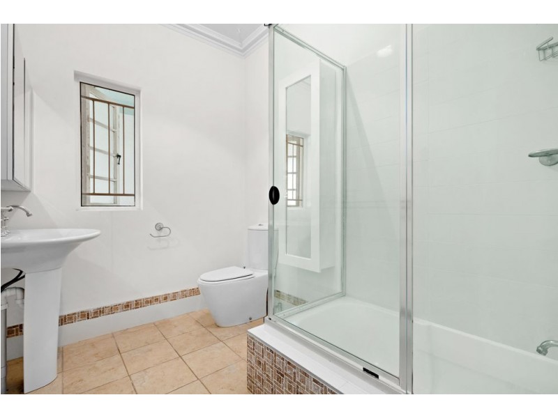 80 Boundary Road, Camp Hill QLD 4152