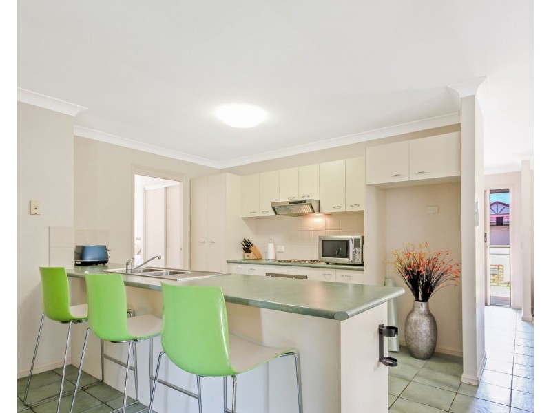28 Pamela Street, Wynnum West QLD 4178