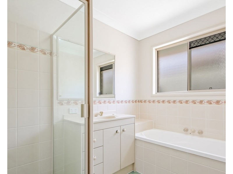 28 Pamela Street, Wynnum West QLD 4178