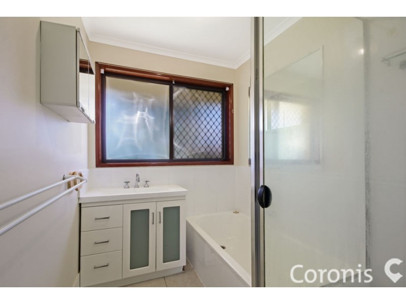 45 Donnington Street, Carindale QLD 4152
