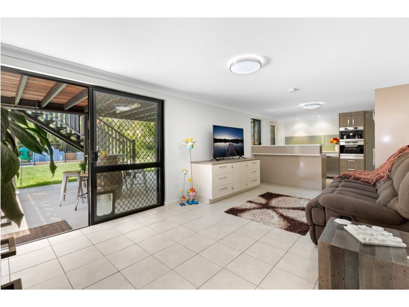 11 Bellot Street, Wishart QLD 4122