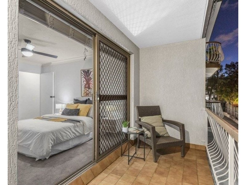 3/12 Durham Street, Coorparoo QLD 4151