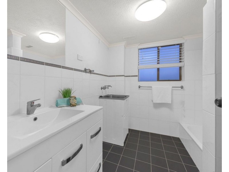 3/12 Durham Street, Coorparoo QLD 4151