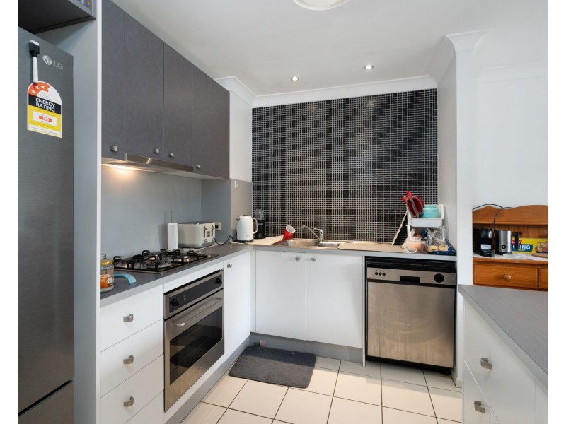 38/11 Kitchener Street, Coorparoo QLD 4151