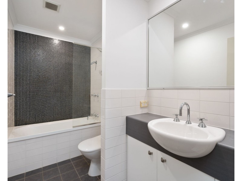 38/11 Kitchener Street, Coorparoo QLD 4151