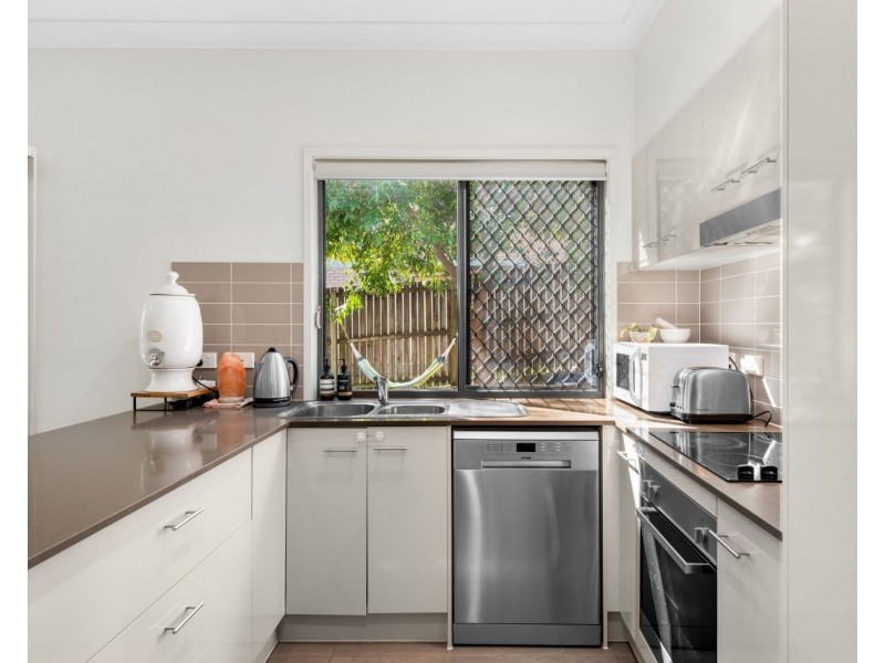 3 Newton Street, Coorparoo QLD 4151