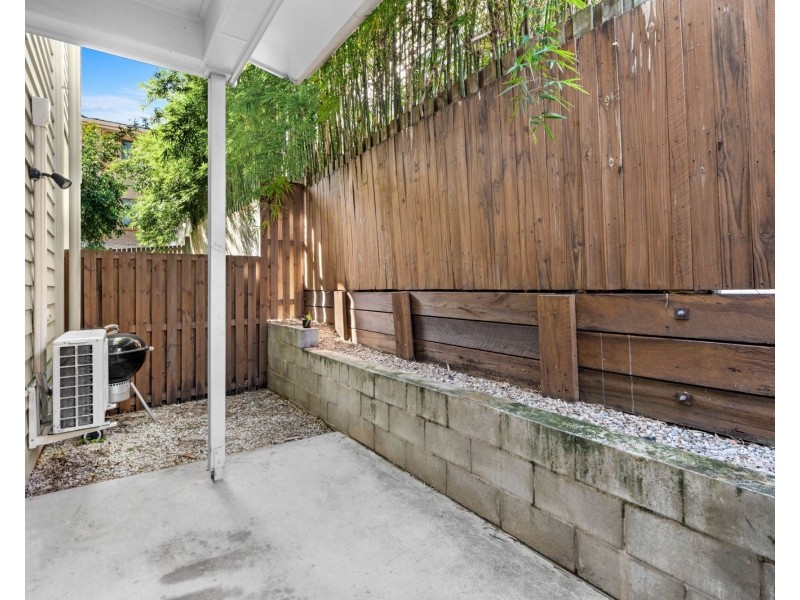 3 Newton Street, Coorparoo QLD 4151