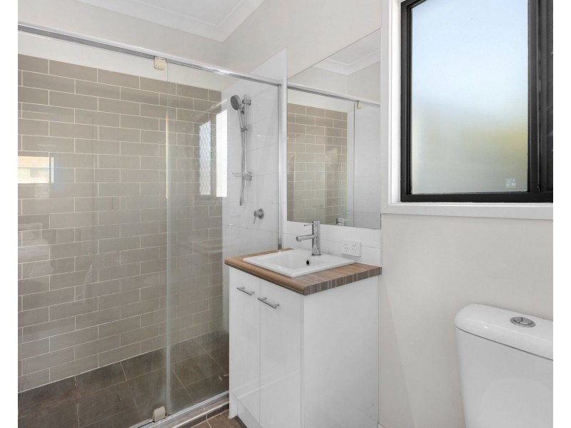 3 Newton Street, Coorparoo QLD 4151