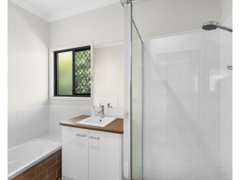 3 Newton Street, Coorparoo QLD 4151