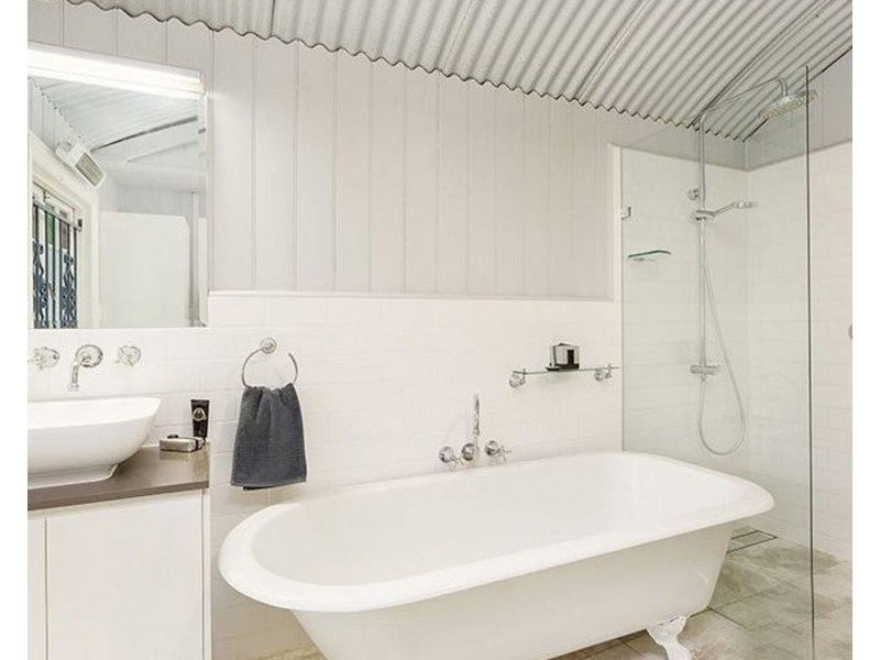 28 Shakespeare Street, Coorparoo QLD 4151