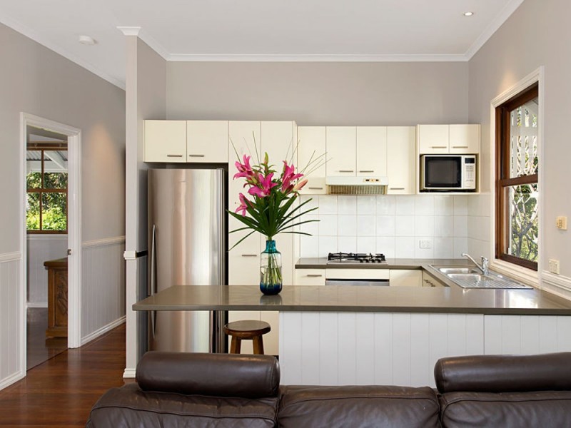 77 Longlands Street, East Brisbane QLD 4169