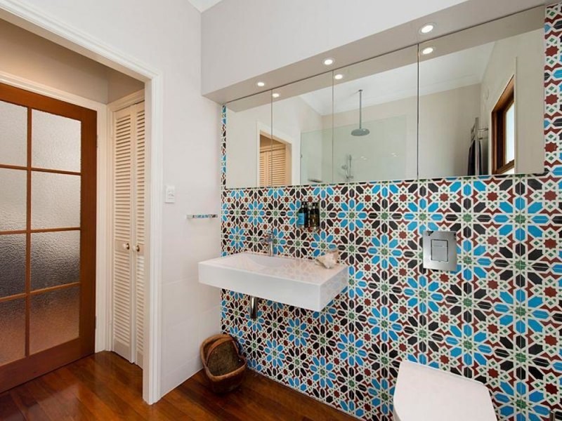 77 Longlands Street, East Brisbane QLD 4169