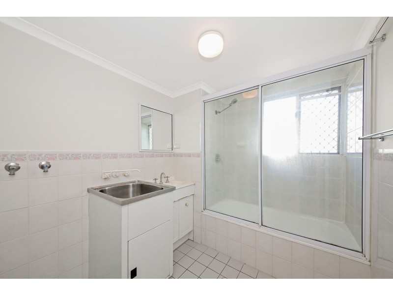 3/34 Pembroke Rd, Coorparoo QLD 4151