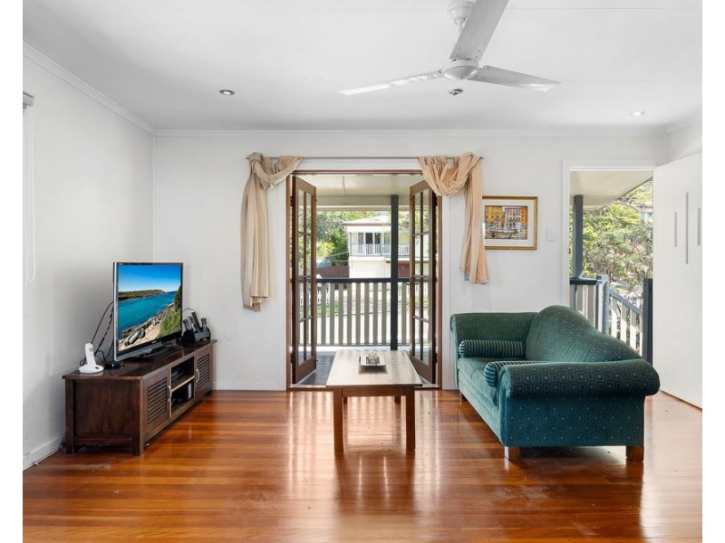 52 Denton St, Wishart QLD 4122