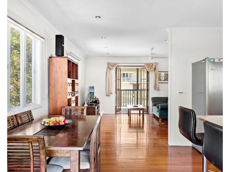 52 Denton St, Wishart QLD 4122