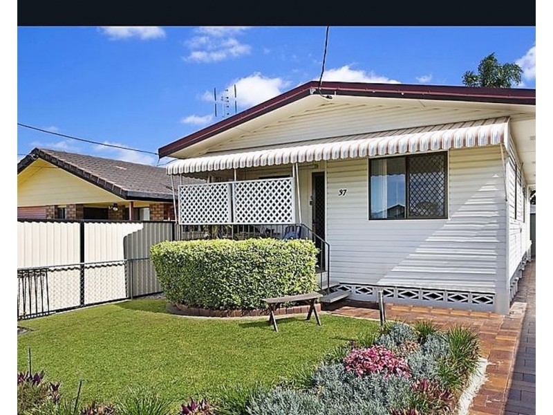 37 Keenan Street, Margate QLD 4019
