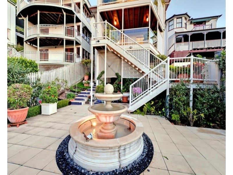 146 Dornoch Terrace, Highgate Hill QLD 4101
