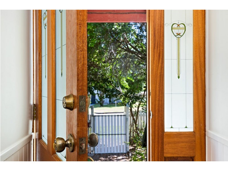 69 Bernecker Street, Carina QLD 4152