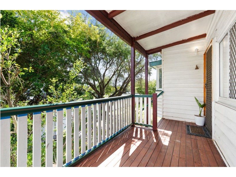 69 Bernecker Street, Carina QLD 4152