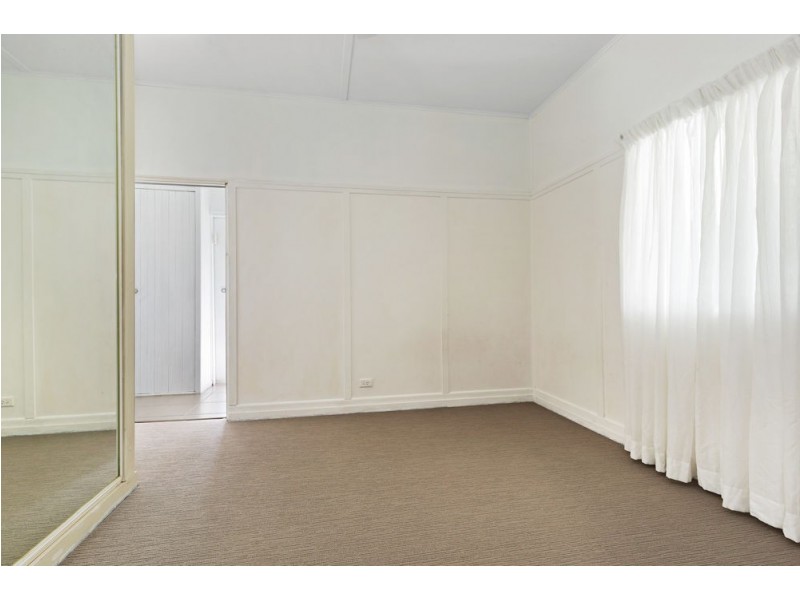 69 Bernecker Street, Carina QLD 4152