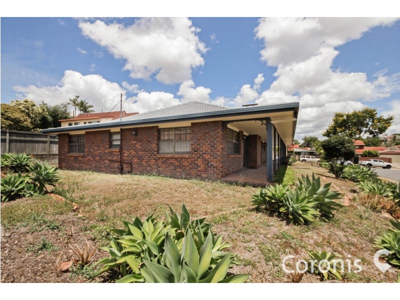 8 Aldford St, Carindale QLD 4152