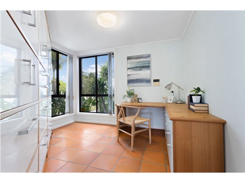 6 Keel Street, Birkdale QLD 4159