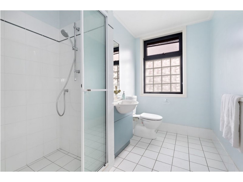 6 Keel Street, Birkdale QLD 4159