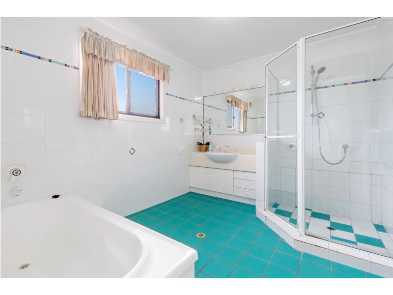 6 Keel Street, Birkdale QLD 4159