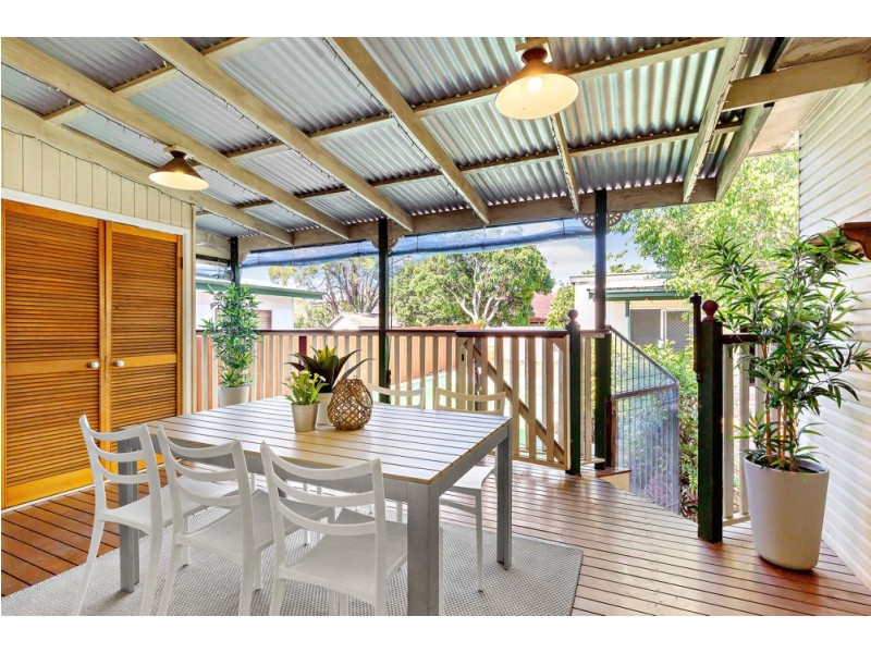 1 Brenda Street, Morningside QLD 4170