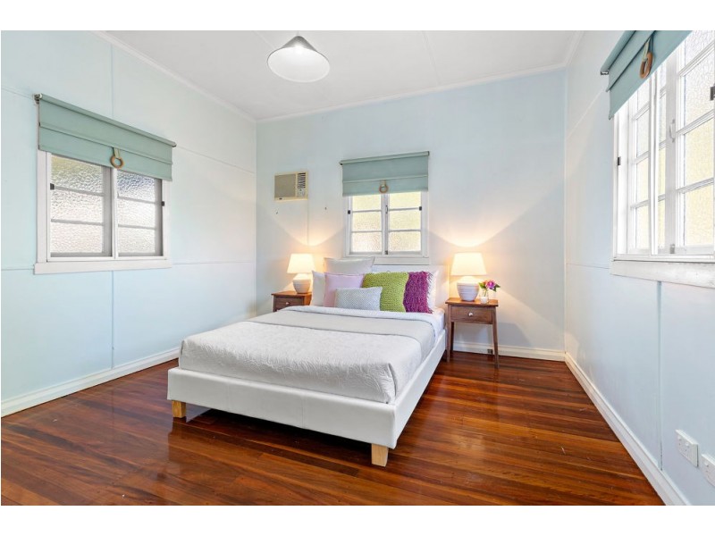 1 Brenda Street, Morningside QLD 4170