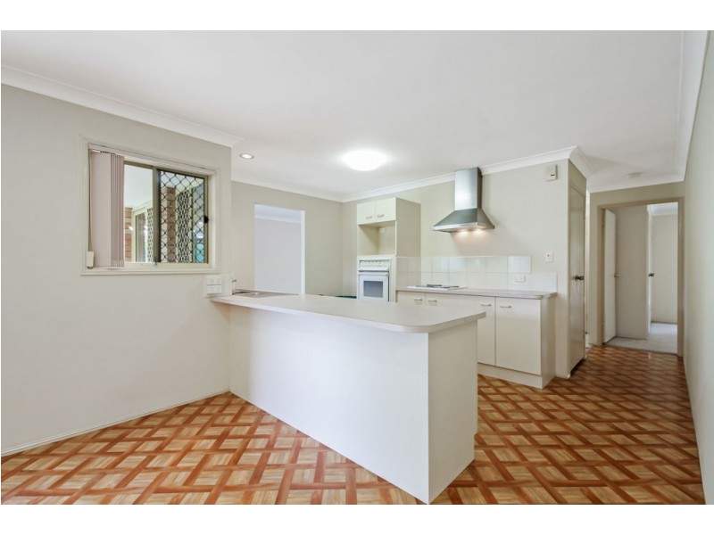 39 Blue Grass Crescent, Eight Mile Plains QLD 4113