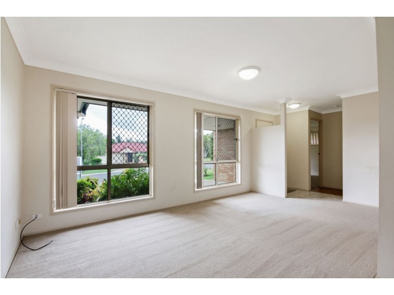 39 Blue Grass Crescent, Eight Mile Plains QLD 4113