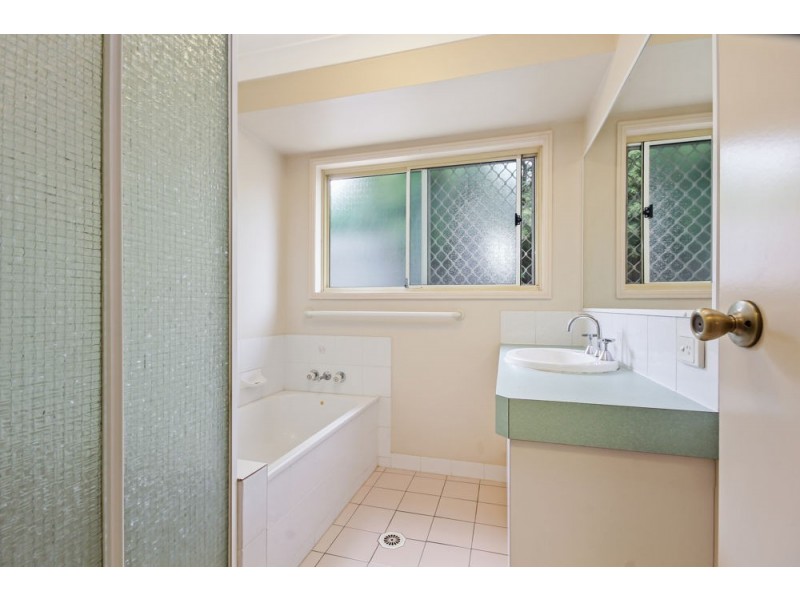 39 Blue Grass Crescent, Eight Mile Plains QLD 4113