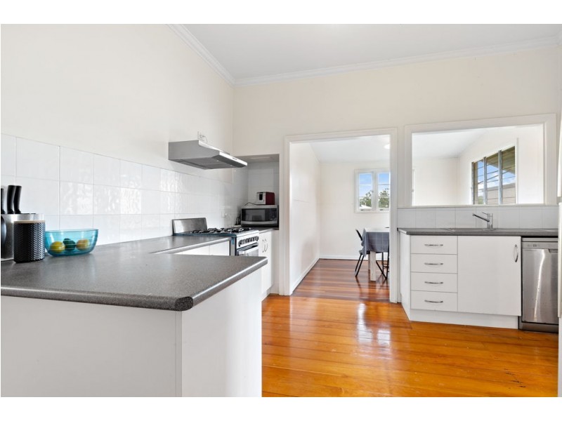 345 Cornwall Street, Greenslopes QLD 4120