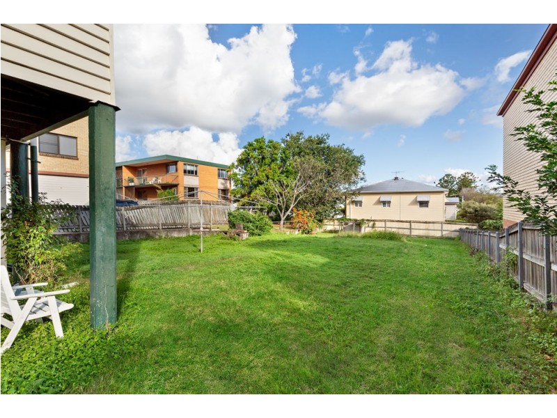 345 Cornwall Street, Greenslopes QLD 4120