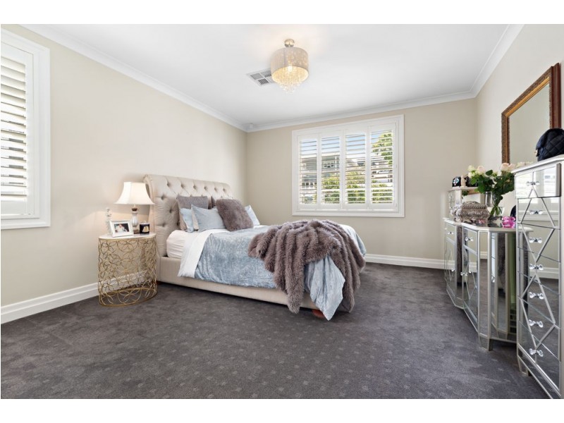 26 Procyon Street, Coorparoo QLD 4151