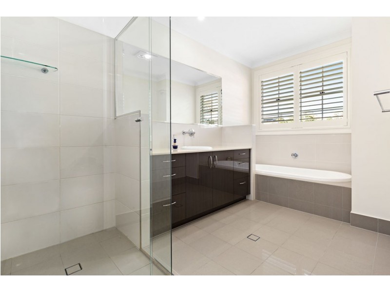 26 Procyon Street, Coorparoo QLD 4151