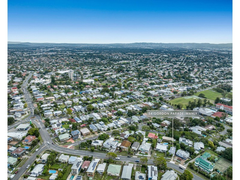 54 Gordon Parade, Manly QLD 4179