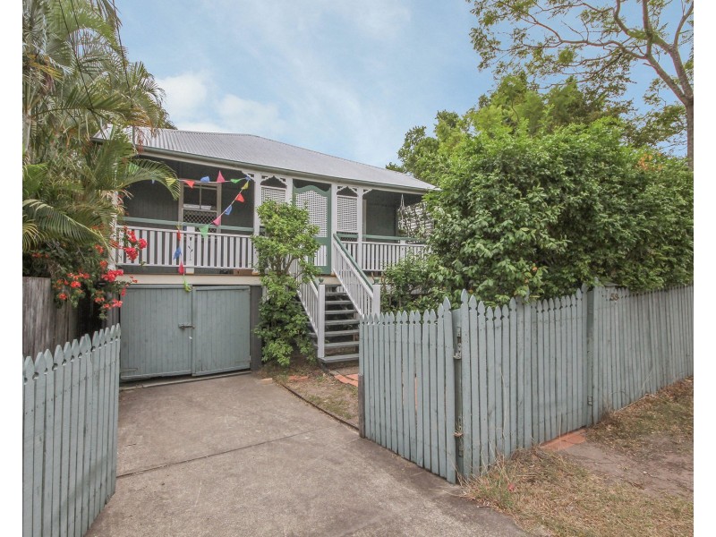 59 Peach Street, Greenslopes QLD 4120
