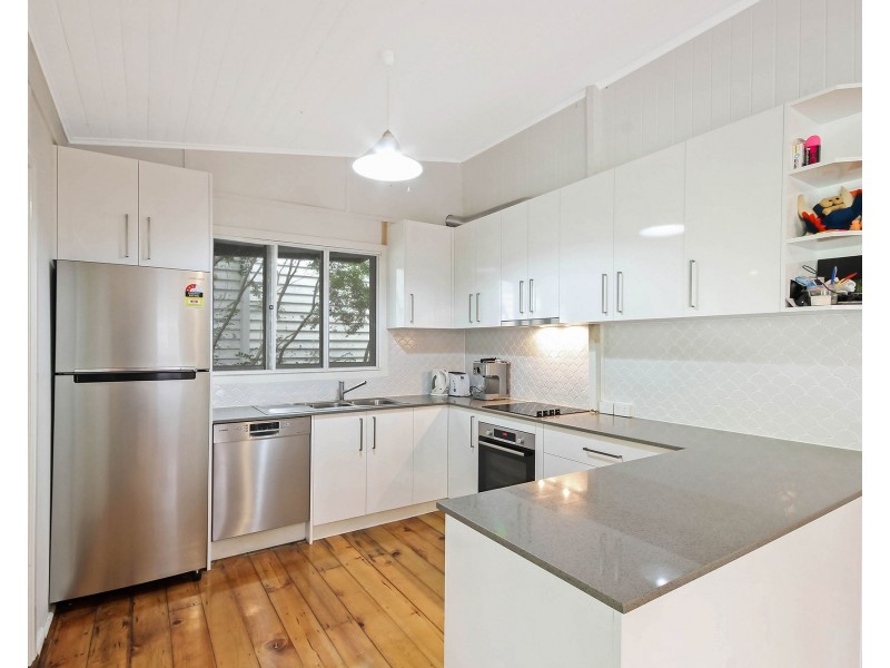 59 Peach Street, Greenslopes QLD 4120